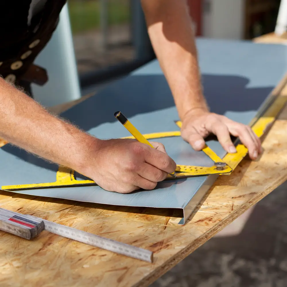 How To Cut Metal Siding